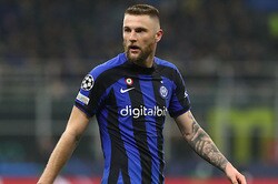 ポルト戦を前にポジティブな材料！　インテルDFシュクリニアルが負傷後初めて全体練習を消化