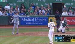 判定をめぐり炎上… 大谷翔平がキレた！ 酷すぎる“不可解判定”　ネット上で物議を醸した“問題シーン”「誤審だろ」「そりゃキレる」