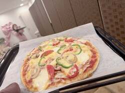  辻希美、手作りピザにハマり毎日焼いていることを報告「食べ応えあって最高」 