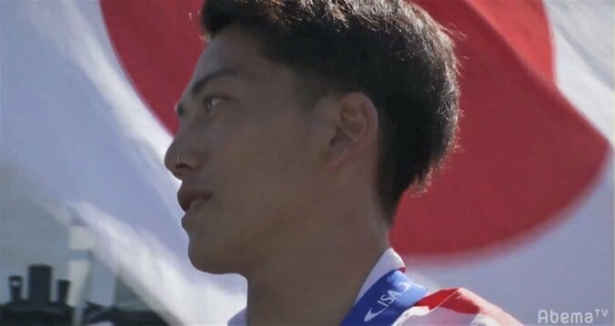 村上舜、“キング”撃破で世界４位の快挙　サーフィン東京五輪の代表「内定」に自ら花を添える 1枚目