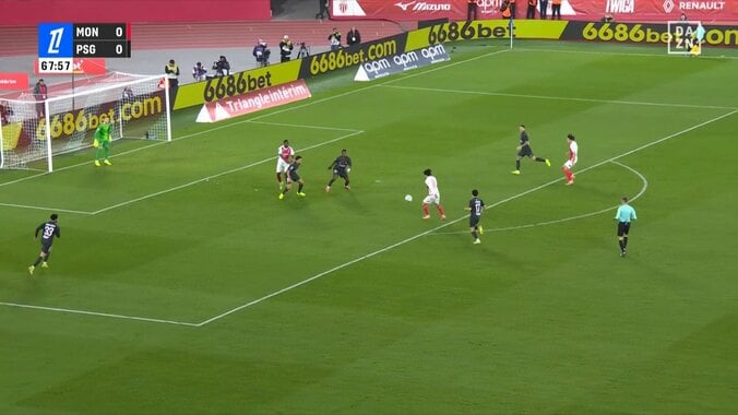 「鳥肌」「PSGキラーやん」“モナ王”南野拓実、完璧過ぎる股抜きショットでCL王者を粉砕「キーパーピクリとも動けない」値千金の一撃にSNS沸騰 5枚目