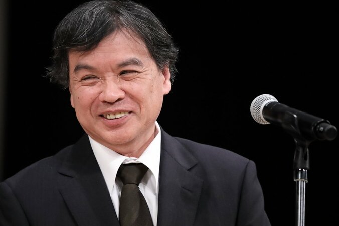 松ケンのアドリブに会場大爆笑…お株を奪われ大泉呆然 7枚目