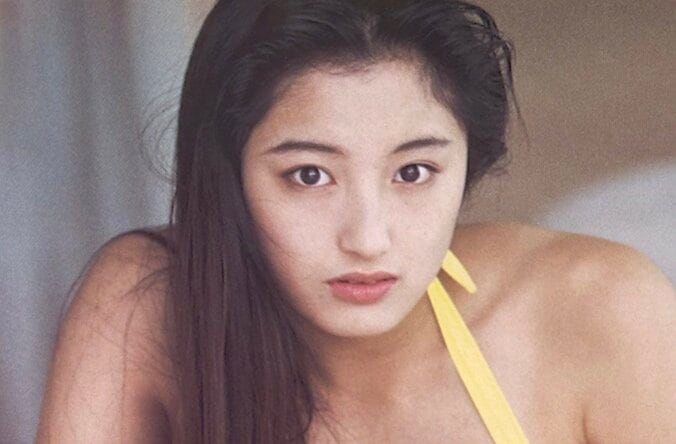 【写真・画像】50代になった元人気グラドル、美ボディあらわな26年ぶりグラビアに絶賛の声「妖艶」「めっちゃ綺麗！」　1枚目