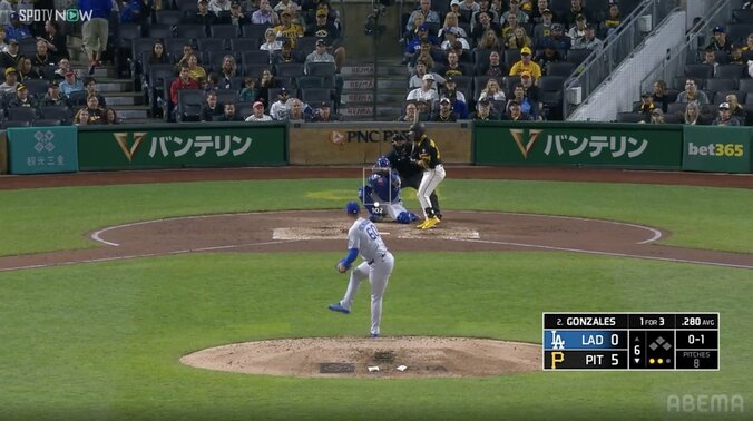 【写真・画像】ド軍ベッツの「ナイスプレーだ！間に合った」 “遊撃手で”躍動「こういうところが今シーズンの成長」識者も称えた瞬間　1枚目