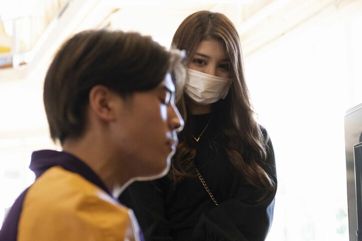 モテ女子・アスカのところに来たのは？意外な男子からの告白に驚き「真剣に向き合っていきたい」『if TICKET もしも君に出会っていたら』最終回