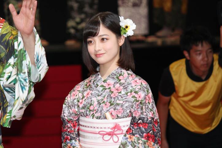 菅田将暉、橋本環奈の演技を絶賛「鼻をほじったり、ゲロを吐いたり」