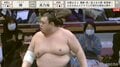 「激おこやん」取組後に睨みをきかせる力士「スローで見るとヒヤッとします」と実況も困惑