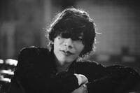 綾野剛、自身が撮影した米津玄師の写真を公開「横顔が美し過ぎる」「本当に尊い…」の声