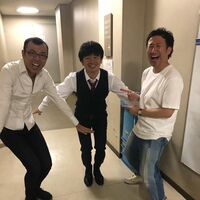 オードリー若林正恭、“俺のヒーロー”ジョイマンとの3ショット公開「若林さん楽しそう」