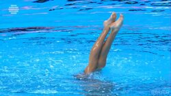 斜めってる方が難しい！世界水泳AS、解説者も「本当に感心させられる」とベタ褒めした中国の新鋭17歳が見せつけた“アンバランス”な高速回転