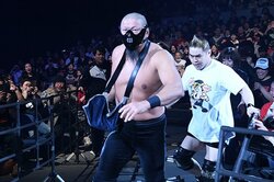 “11年越しの更生”は実現なるか？　平成プロレス最後のバイプレーヤー、反則三昧の飯塚高史は「なぜ、ファンに愛される」のか