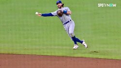 鈴木誠也の同僚遊撃手がスーパープレー！ アクーニャJr.も驚く高難易度美技に「これはすごい」「ピンポイント送球すご」ファンも絶賛