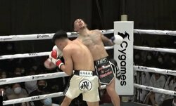 「倒れ方やばい」“前のめり”失神KOに視聴者騒然 劇的ラストに「キレイに打ち抜いた」称賛の声も