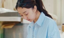 「12歳で有名ブランドと最年少デザイナー契約」20歳になった天才美少女、美脚際立つミニワンピでデザイン作業「これが作業着！？」指原莉乃らが衝撃