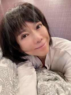 堀ちえみ、起床後の自撮りショット公開「今日も一日いい日に」