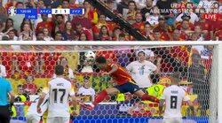 すげえ！こんなんありかよ！延長戦終了間際に豪快すぎる劇的勝ち越し弾炸裂！全身を使ったダイナミックなヘディングシュートが決まった瞬間「GKはノーチャンス」「かっこよすぎ」