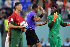 【W杯】VARの“難しさ”が分かるPK判定　微妙なシーンに「覆したい気持ちはあるけど…」