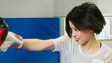 アンジュルム・平山遊季、“お嬢様グラビア”から一転の“アクティブ