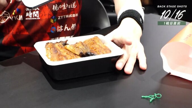 選手も大喜び！超豪華なうなぎ弁当