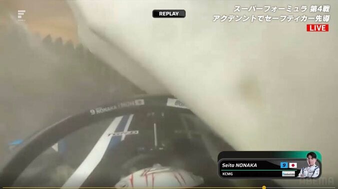日本最速レースで戦慄クラッシュ…高速130Rで単独スピンからバリアへ直撃 ドライバー無事も鈴鹿一時騒然 4枚目
