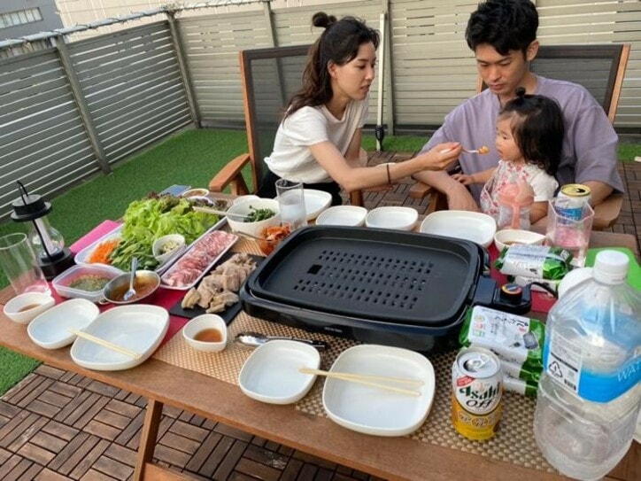  つちやかおり、孫らと自宅のテラスで食事「心地良い風に吹かれ癒しの時間」 