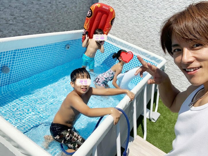  杉浦太陽、汗だくになって組み立てたプールを公開「子どもたち楽しんでます」 