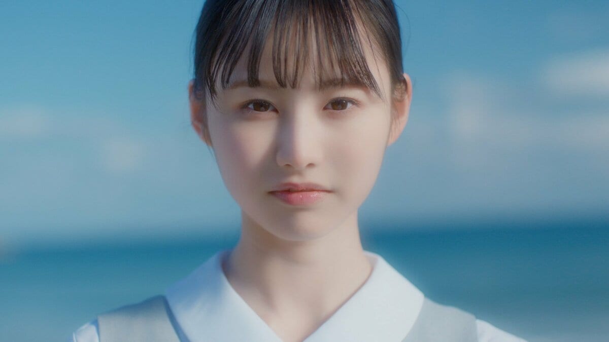 日向坂46 高井俐香 直筆生写真 【五期生お披露目衣装】 日向坂46 五期生、8人目の新メンバーは高井俐香 特技は「乗馬」 兵庫県