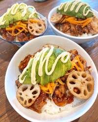 みきママ『ランチは豚カルビとナムルのアボカド丼です！！』