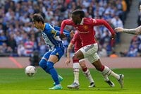 ｢完敗かなと思ってます」三笘薫を封殺した“ワン=ビサカ”がTwitterトレンド入り 6戦6勝の神ディフェンスに現地メディアも「並外れた偉業」 