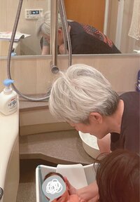 登坂淳一『はじめての沐浴』