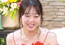 「私とも手つないでほしい」“整形総額1000万円超え”スタイル抜群美女の大胆行動に峯岸みなみら驚き「上書き！」 