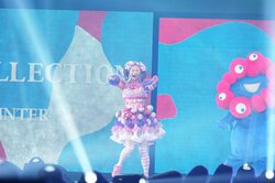 「ミャクミャク踊れる（笑）」 しなこ楽曲で“キレキレダンス”披露「想像以上に機敏な動き」「ダンスうま」