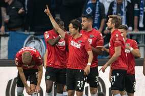 ｢今からでも遅くない｣! 日本代表復帰を目指す室屋成がブンデス2部で｢2戦連続ゴール｣!! 相手のミスを誘い先制弾決める