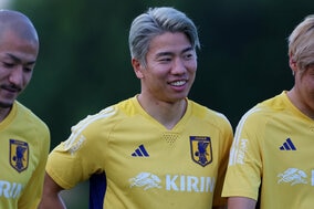 ゴン中山＆内田らレジェンドも！　浅野が報告、カタールW杯メンバーとの新旧・日本代表対決に「えぐ」「代表ロスになってたので嬉しい」