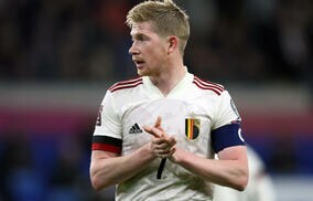 「凄く好き」「一番酷い」賛否両論の物議醸すベルギーの“斬新すぎる”W杯アウェイユニ、カラーリングに非難が「オランダじゃない？」