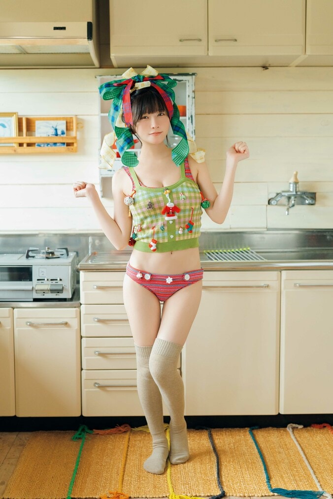 みゃこ、陽キャと陰キャの“パラレルワールド”グラビア ヤングアニマルWeb登場 2枚目