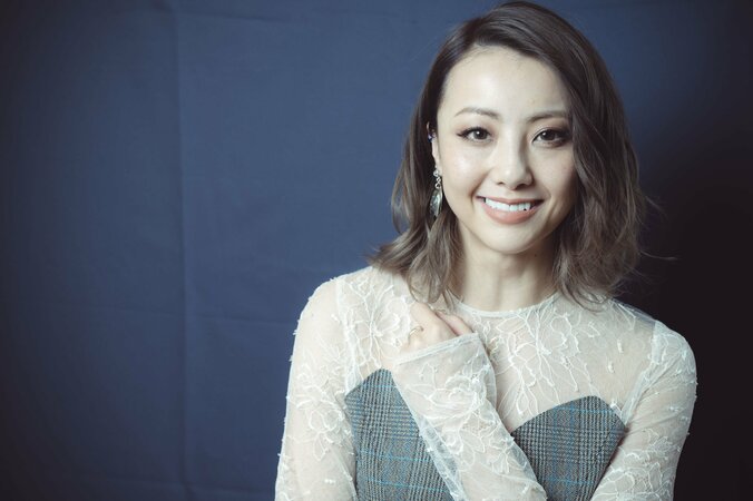 Dream Shizuka、今の思いを封じ込めたソロデビューシングル『4 FEELS.』インタビュー 3枚目