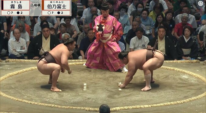 「ああいうのがあると、ちょっとペースが崩れる」伯乃富士、緊迫の立ち合いで珍しい行動 剣翔の指摘に「この駆け引き図太い」ファン驚き 3枚目