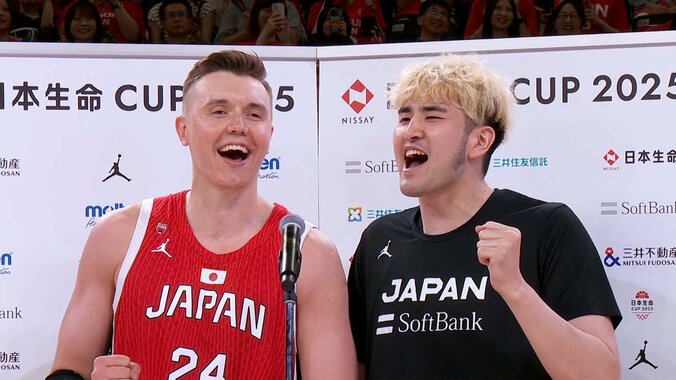 「可愛すぎるだろ（笑）」ホーキンソン＆川真田紘也の“熱唱”にファン爆笑！「今日イチの笑いありがとう」「上手な日本語でダジャレを２つもw」 4枚目