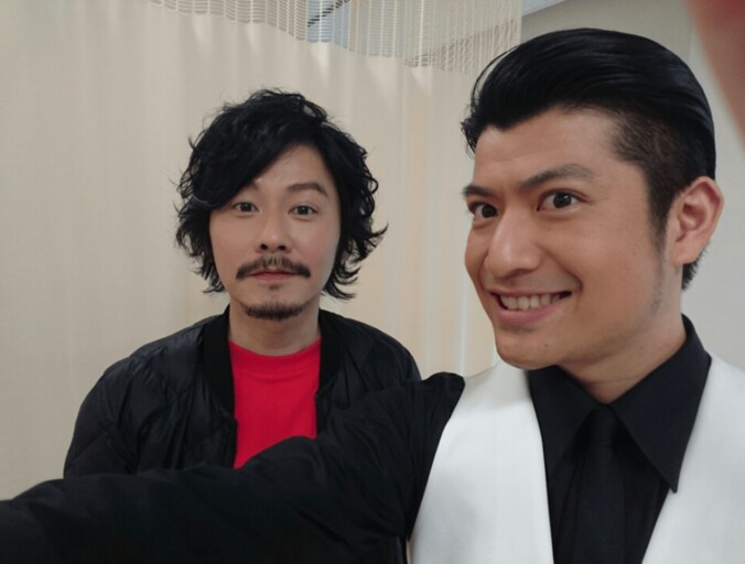 長瀬智也のものまね芸人・スズケン　「ものまねジャニーズ軍団」の集合写真を公開 3枚目