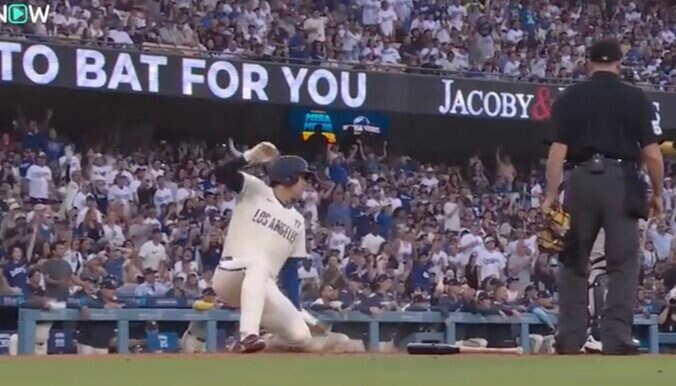 【写真・画像】「ヤバすぎるw」ド軍キケ、想定外のハプニング…“まさかの珍光景”「やりすぎ」同僚が劇的弾→ベンチで様子がおかしくなる　1枚目