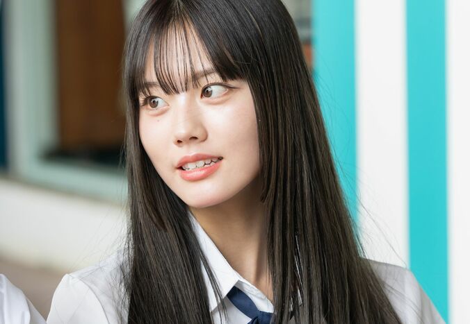 【写真・画像】昔フラれた男子が目の前に…今好きな人と過去の人で揺れる美人JK、最下位に顔真っ赤で動揺『今日好き』卒業編2025 inシンガポール第1話　1枚目