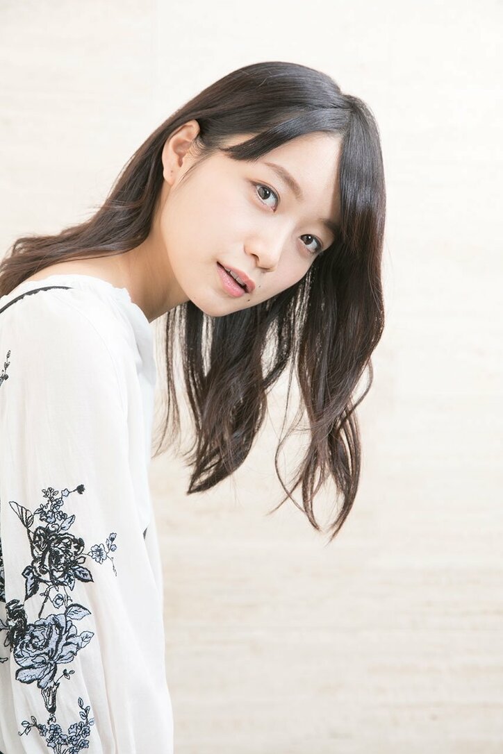 “こじらせ女子”を好演！ 元乃木坂46・深川麻衣「パンとバスと2度目のハツコイ」で映画初主演