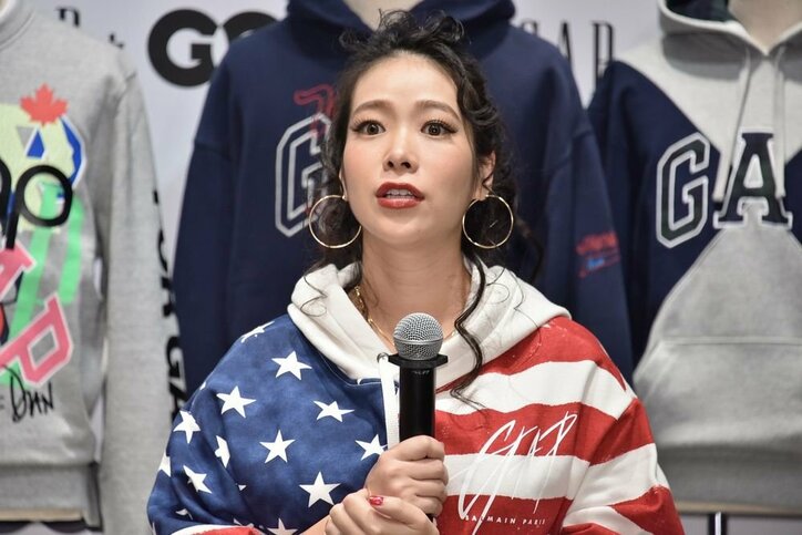 臨月の紅蘭、第1子は女の子!出産間近の心境を告白「いつでもいいよ!というテンション」