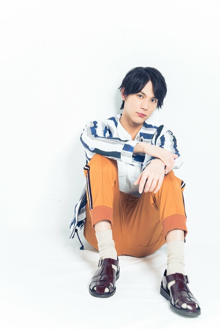 中川大志インタビュー 『虹色デイズ』4人で“命の湯”に全身浸かって食事