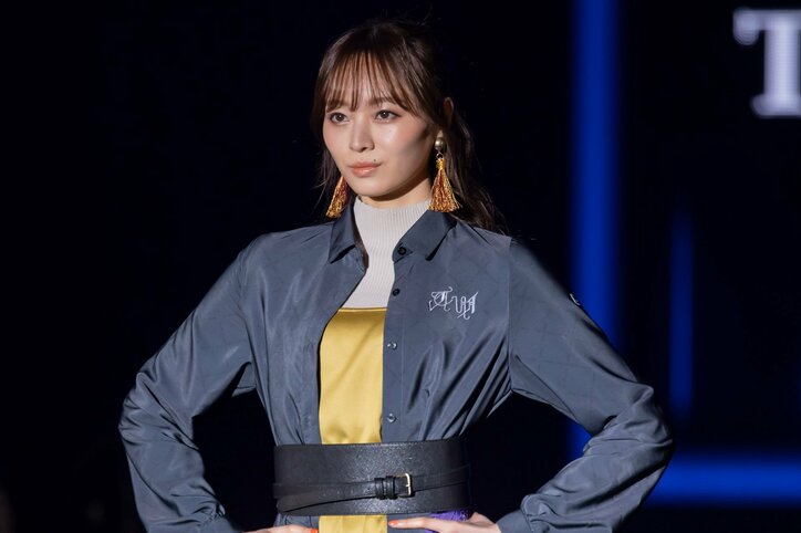 乃木坂46遠藤さくら、ステージ上でやわらかく微笑む　山下美月は坂道『TGC』共演に喜び「楽しかった」