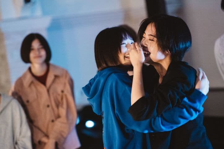 脱落したのあの復活にメンバー歓喜！ “オオカミ”は男性5人の中に！『虹オオカミ』第12話