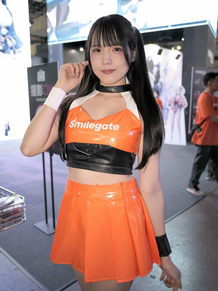 【写真・画像】【TGS2026】出展ブースのコスプレイヤー・コンパニオン一覧｜『ペルソナ4R』『シャンフロ』『マブラヴ』など　30枚目