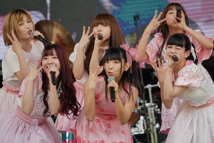 妄キャリ×でんぱ組コラボユニット、“阿蘇ロックフェス”で初共演
