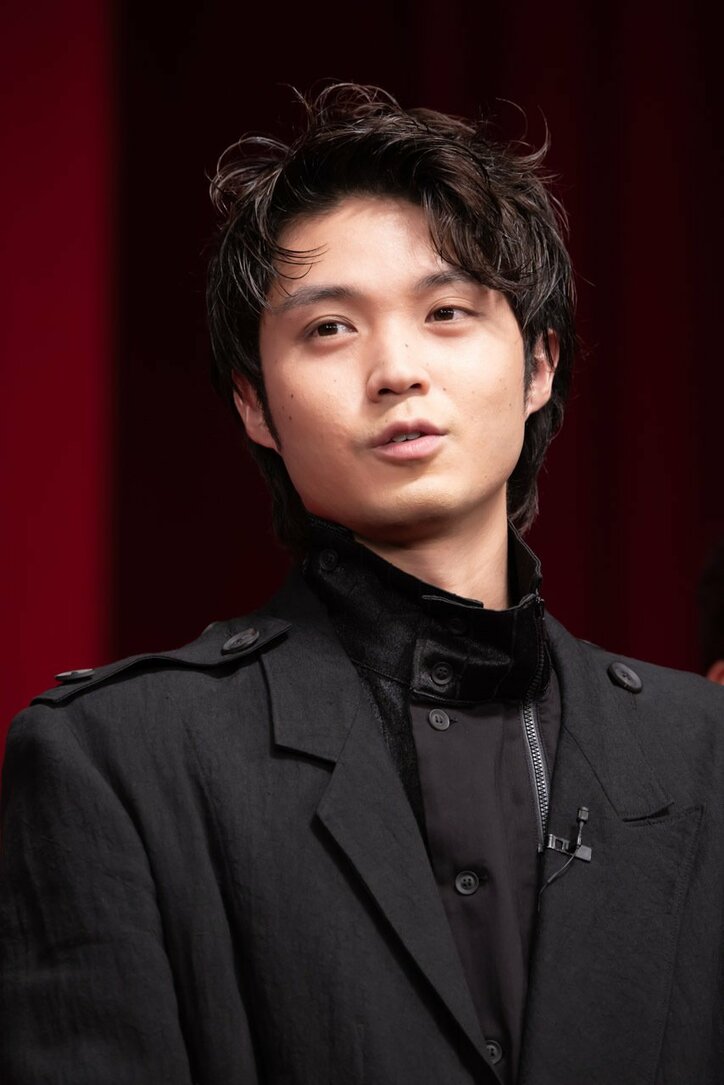 杉野遥亮、やたら高身長な“デカ中学生”役に不安にじませるも英勉監督がフォロー「小学生役もやってるし」 『東京リベンジャーズ』